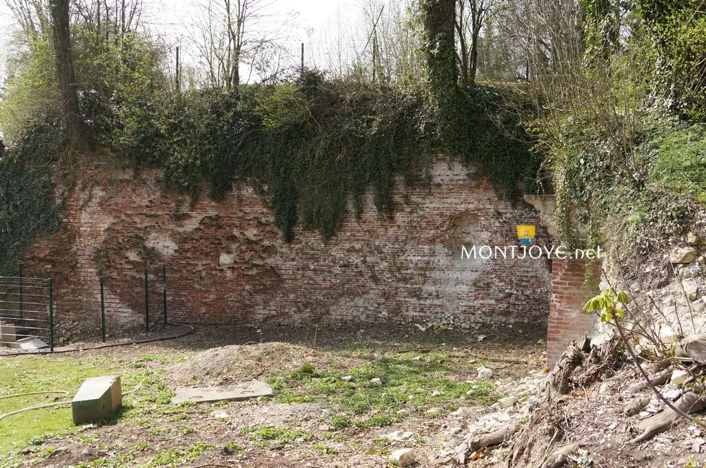 fortifications ruine de bapaume 2012 03 29