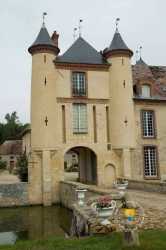 Chatelet Entree Sigy