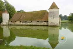 Douves Chateau Medieval