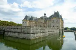 Douves Chateau XVIIe