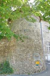 Canonnière des fortifications de la ville de Dourdan Canonniere Ville Dourdan