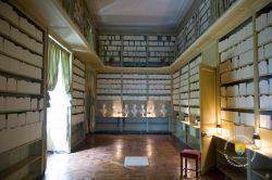 Bibliotheque Roche Guyon Bibliotheque Roche Guyon