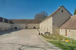 Manoir De Ninon Commun Haute Cour Manoir De Ninon Commun Haute Cour