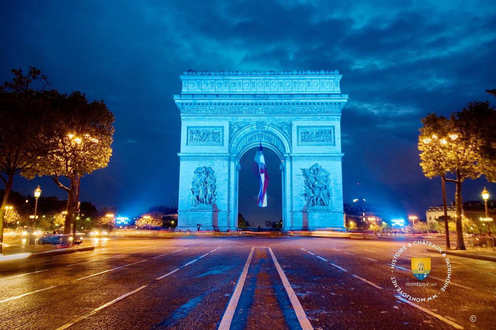 arc de Triomphe sur la place de l’étoile, devenue place Charles de Gaulle,