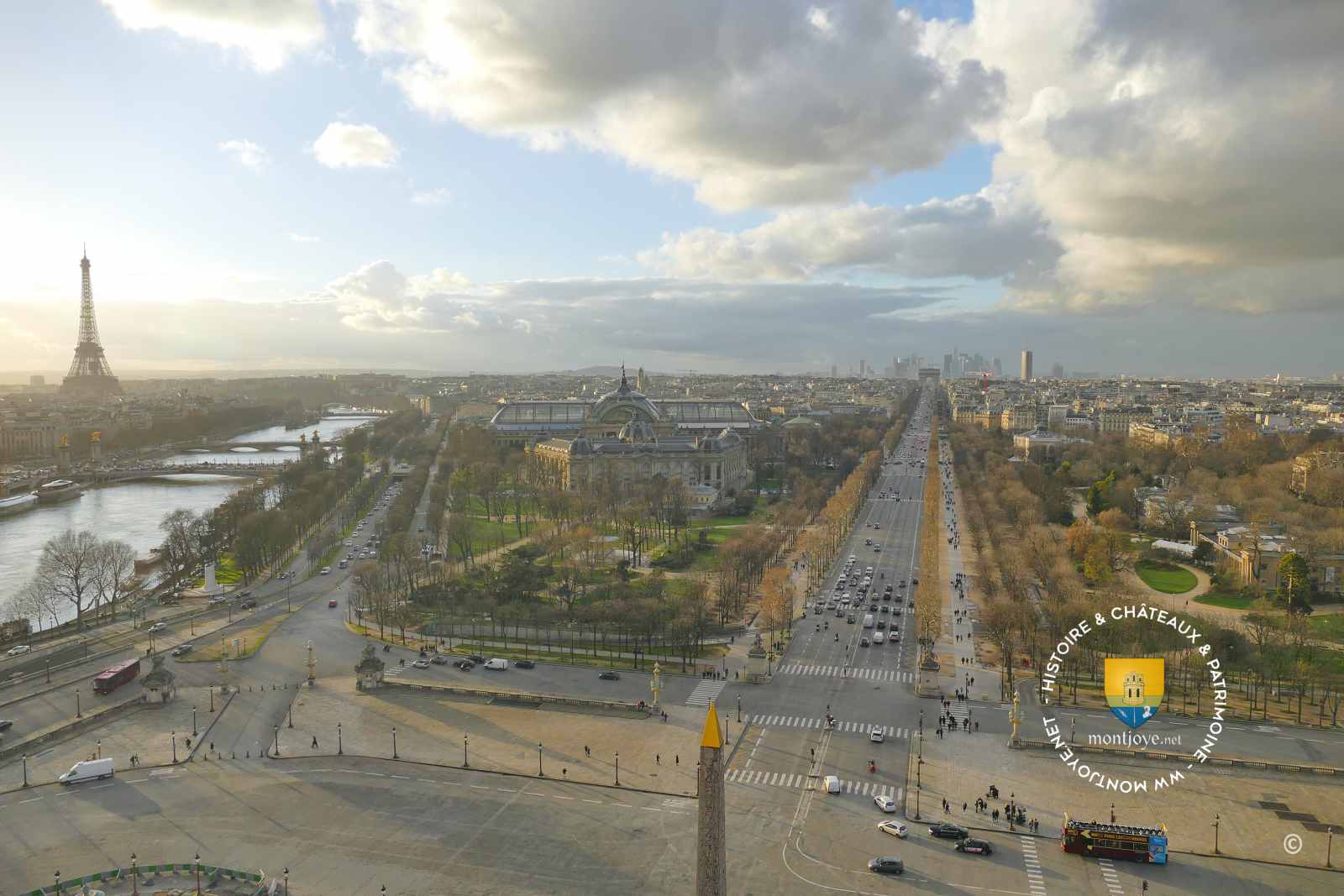 Avenue des Champs Elysées, Tour Eiffel