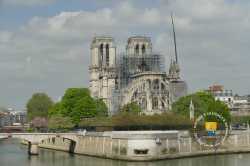 Incendie Notre Dame De Paris Fire In Paris