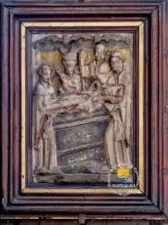 Mise Au Tombeau Eveque En Albatre Nothingham  