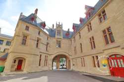 Cour Interieure