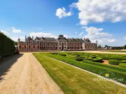 Chateau De Champ De Bataille  Jardin Visite