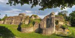 Chatelet Entree Chateau Ivry La Bataille Chatelet Entree Chateau Ivry La Bataille