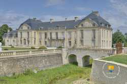 Chateau De Medavy