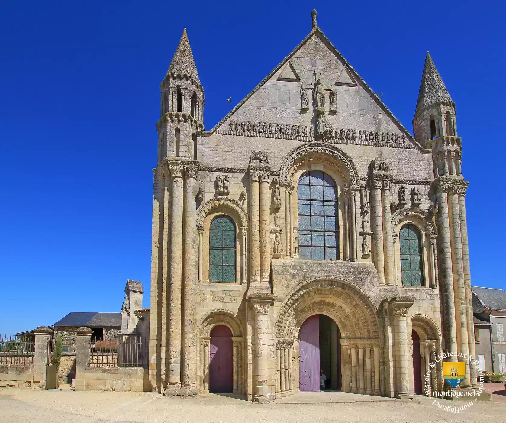 abbatiale Saint Jouin de Marnes