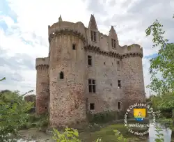 Chapelle Tour Chateau Ebaupinay Chapelle Tour Chateau Ebaupinay