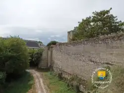 Tour Enceinte Fossee
