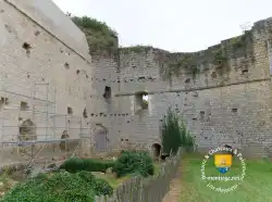 Cour Interieure Gencay