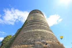 Tour Angle Du Chateau Dangers