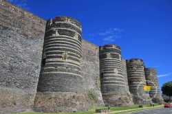 Tours Du Chateau Angers