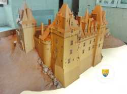 Chateau De Montosreau XVe Siecle Maquette