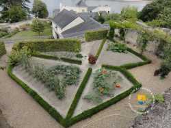 Petit Jardin Village