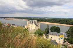 Vue Sur Le Chateau De Montsoreau