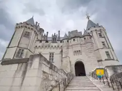 Entree Chateau Saumur