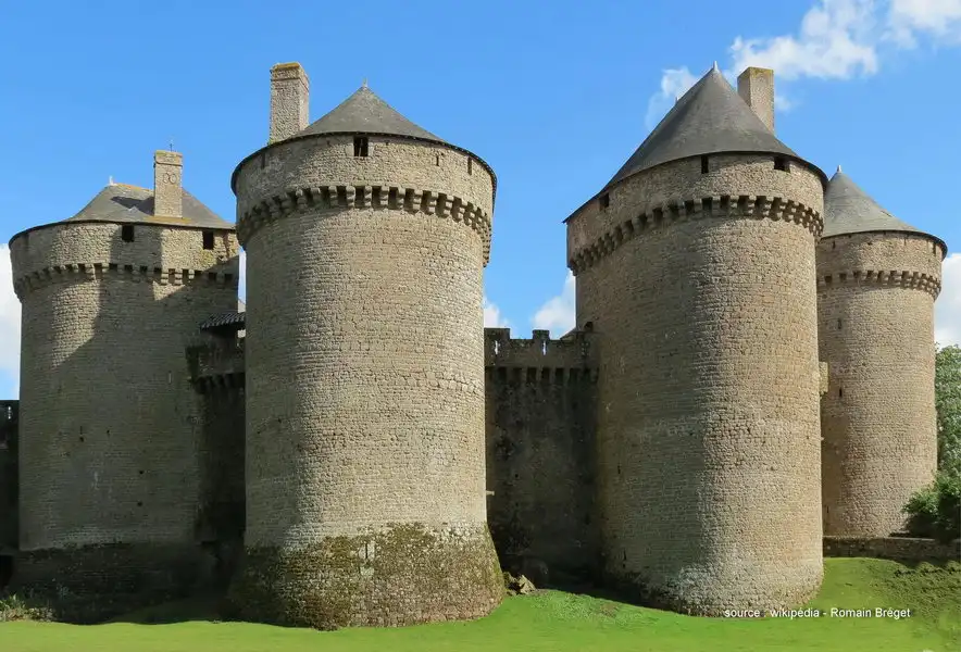 chateau lassay les tours