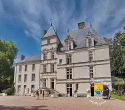 Chateau Ponce Sur Le Loir