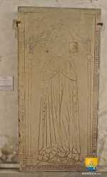 Pierre Tombale XVe Inconnue