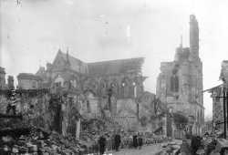Cathedrale Soissons Premiere Guerre Mondiale 14 18