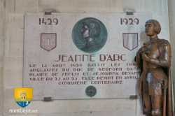 Cathedrale Senslis Plaque Jeanne Darc