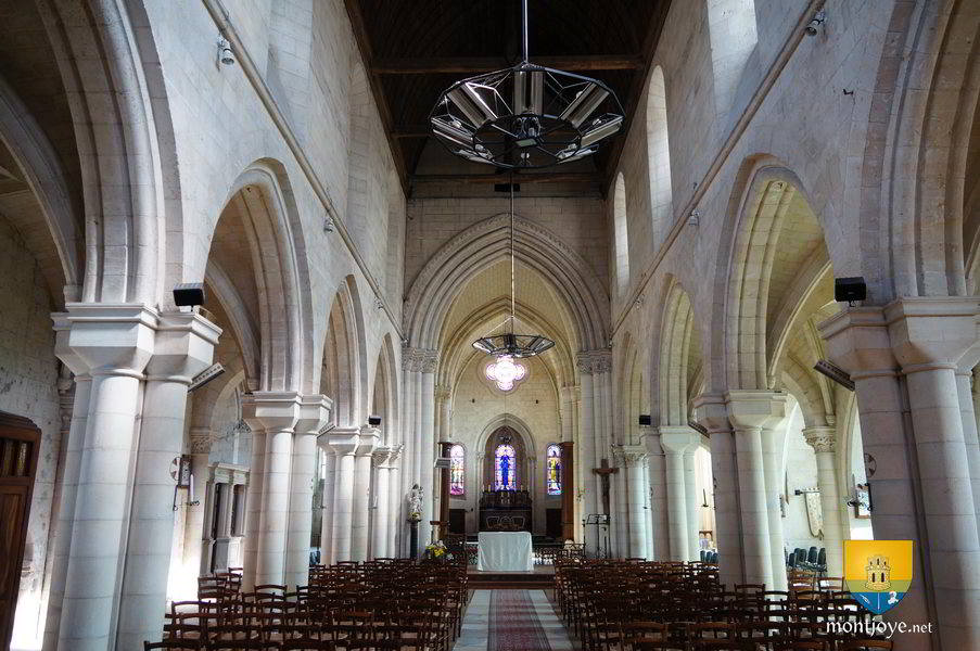 Nef de de l'église Notre-Dame de Vailly-sur-Aisne