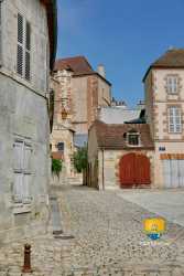 Vieille Rue De Moulins