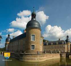 Douves Chateau Pierre De Bresse Ecomusee