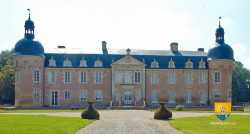 Facade Chateau Pierre De Bresse