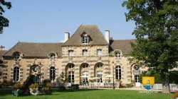 Petit Chateau