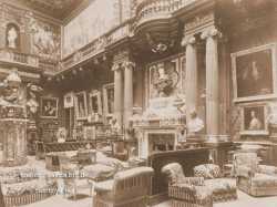 Salle de bal au centre du château Salle Bal Ferrieres Rothschild Chateau
