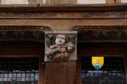 Mascaron