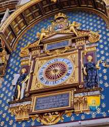 Tour Horloge Conciergerie Paris