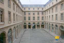 Cour Honneur