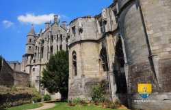 Palais Comtes De Poitiers