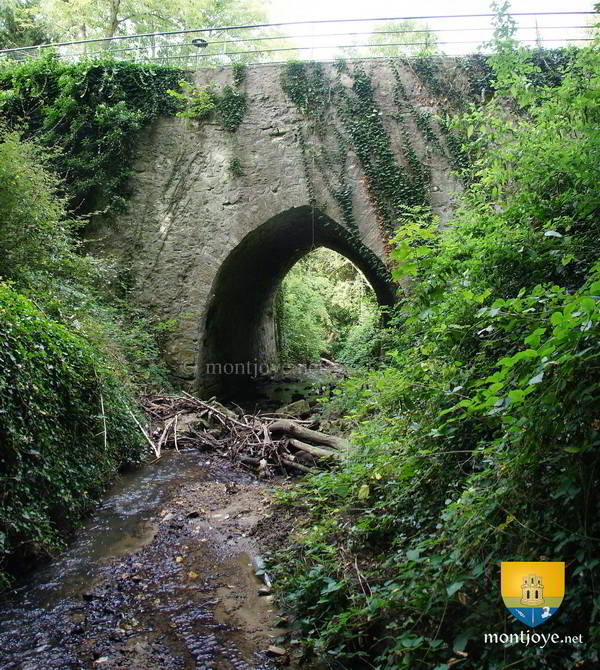 Pont de Montévrain