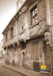 Maison Jeanne Darc Moulins France