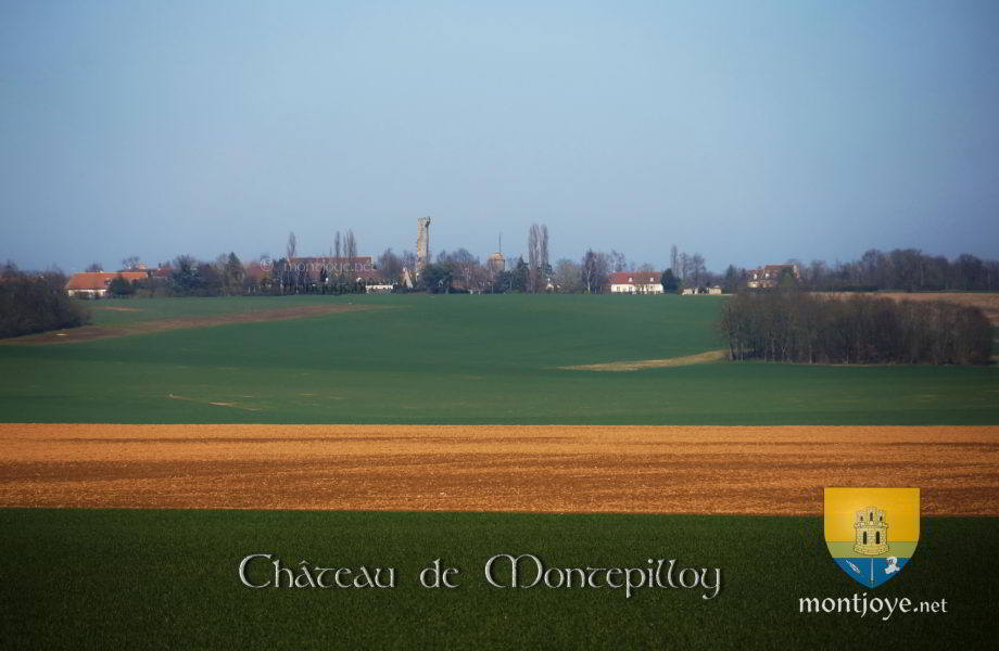 Château de Montepilloy vu du champs de bataille, on comprends aisément sa situation stratégique