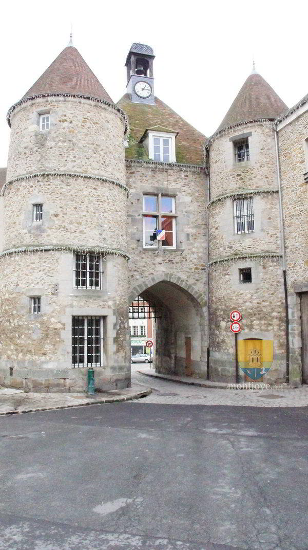 Porte de Tournan en Brie, similaire à celle de la Porte Saint-Honoré