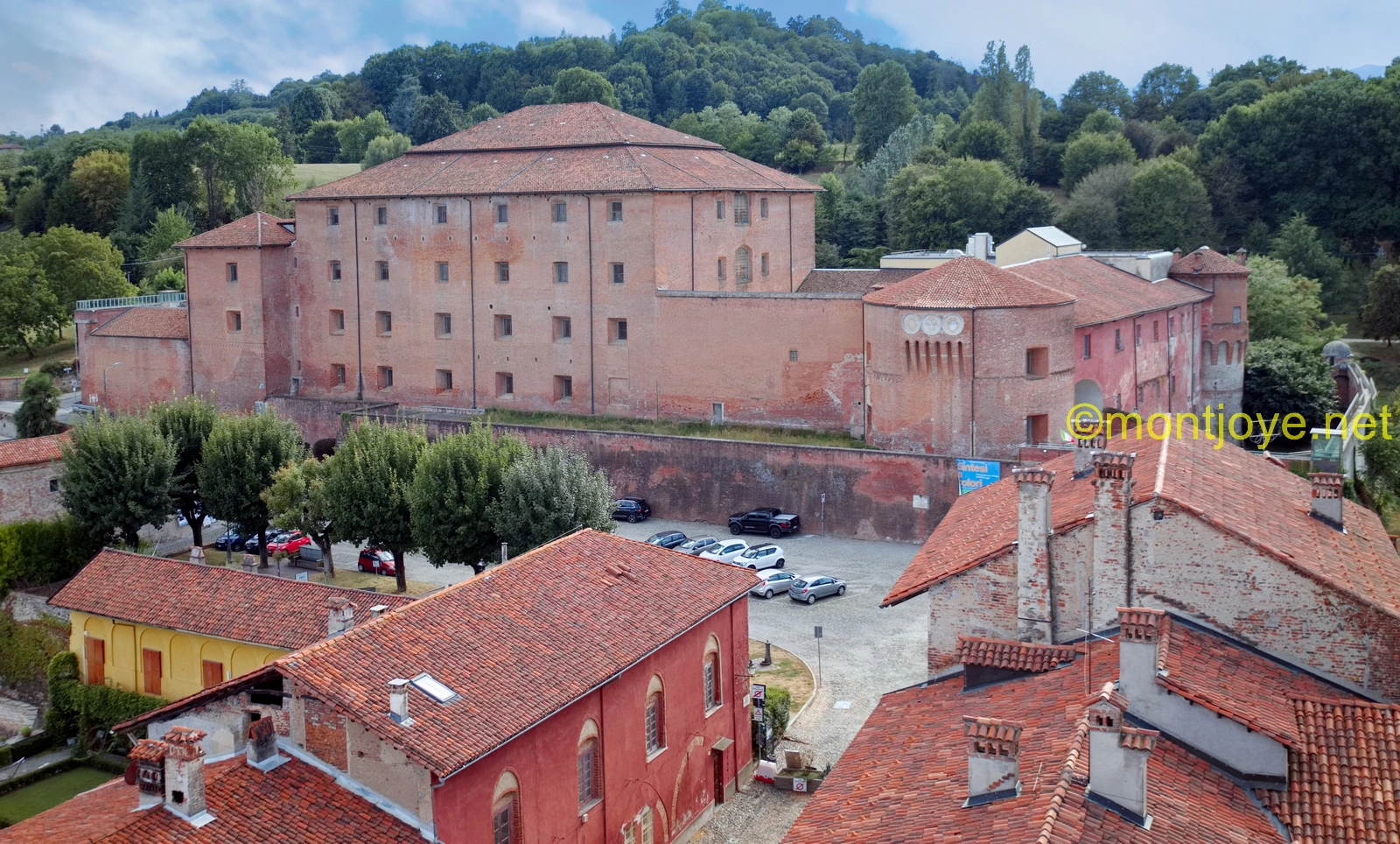 Castiglia Chateau des Marquis de Saluzzo