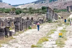 Decumanus Maximus  Decumanus Maximus