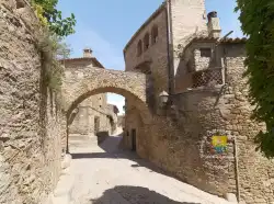 Peratallada Pont Pedestre Rue