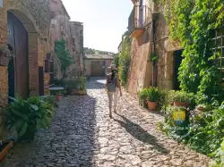 Peratallada Rue Medievale
