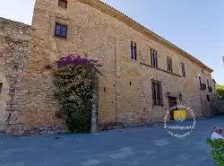 Palais De Peratallada