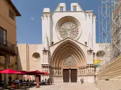 Catedral Basilica Metropolitana Primada De SantaTecla De Tarragona Porche Eglise Gothique De Tarragone Espagne